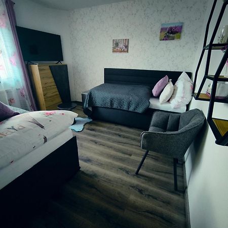 Restaurace Pyramida Hotel Karlsbad Eksteriør billede