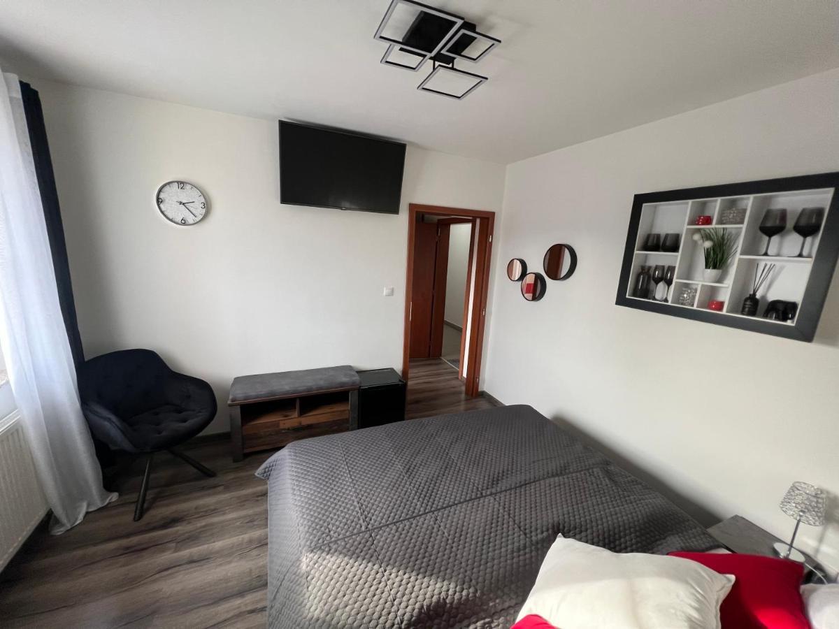 Restaurace Pyramida Hotel Karlsbad Eksteriør billede