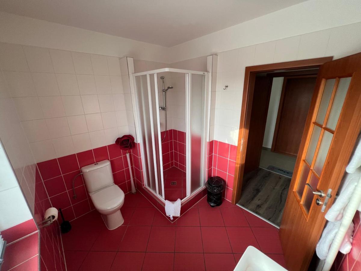 Restaurace Pyramida Hotel Karlsbad Eksteriør billede