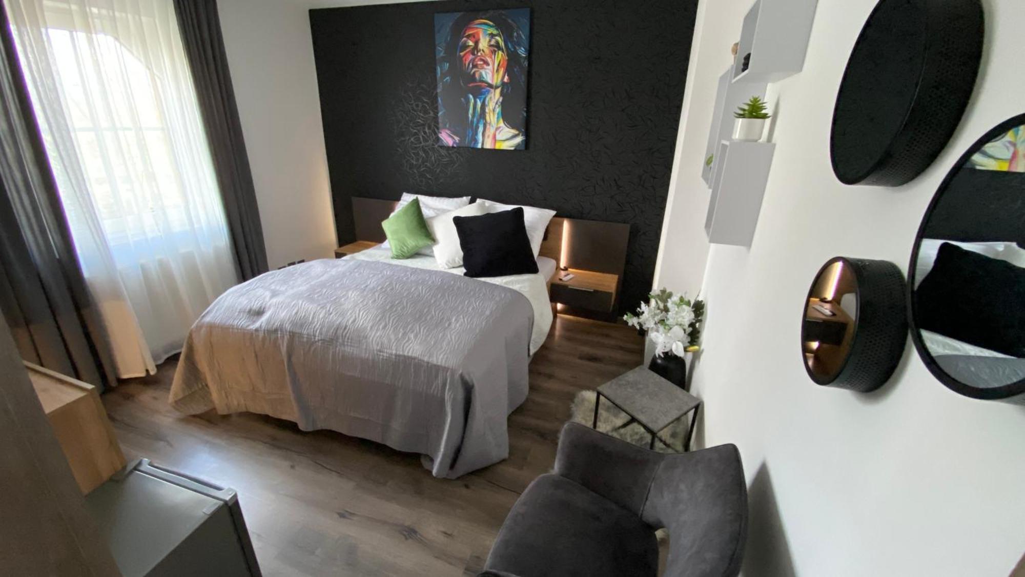 Restaurace Pyramida Hotel Karlsbad Eksteriør billede